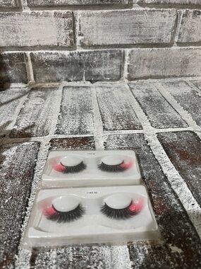 Dramatic Black Lashes with Pink Accent - Set of 2
